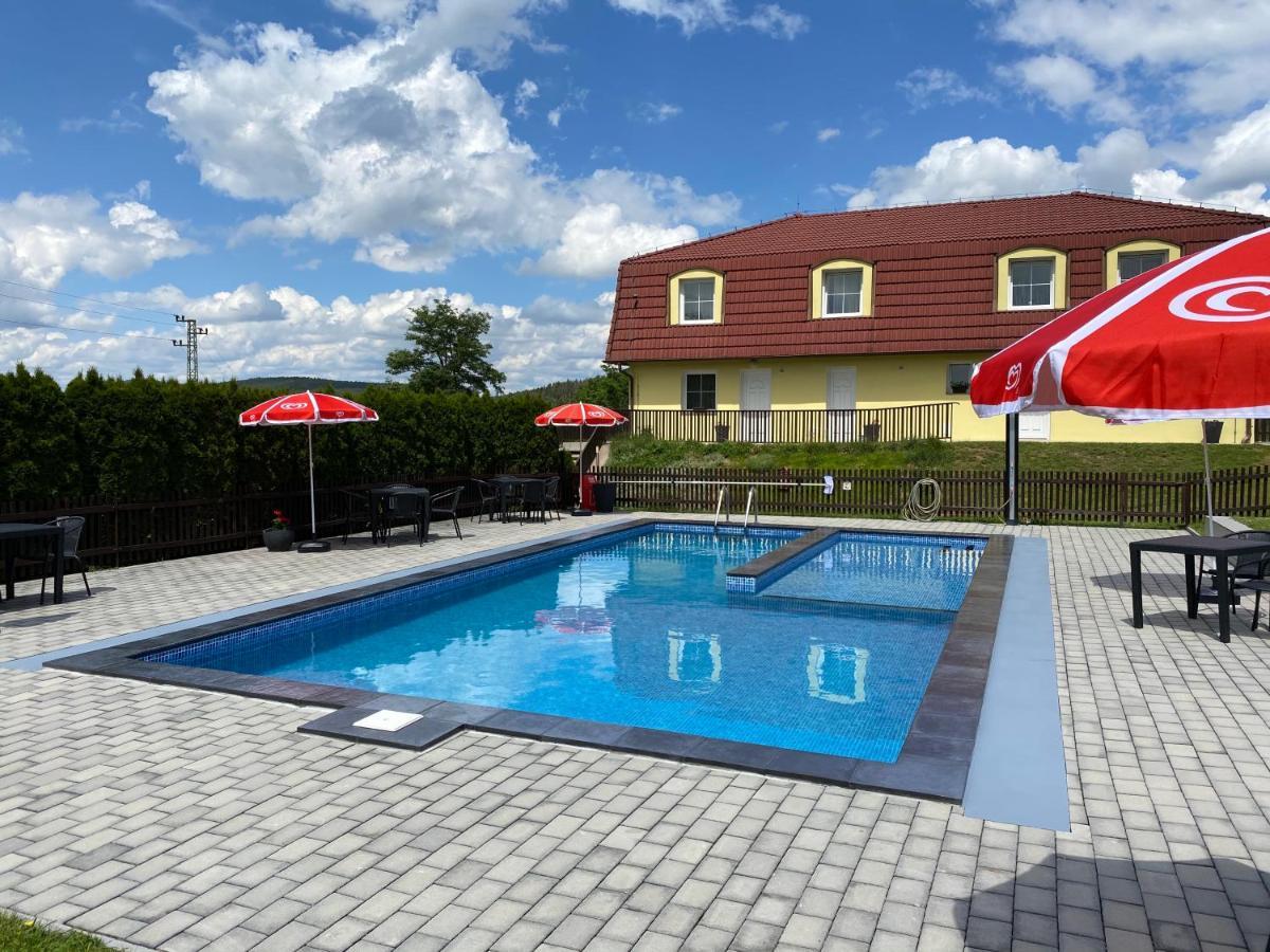 Penzion Kamejk Kamyk nad Vltavou Luaran gambar