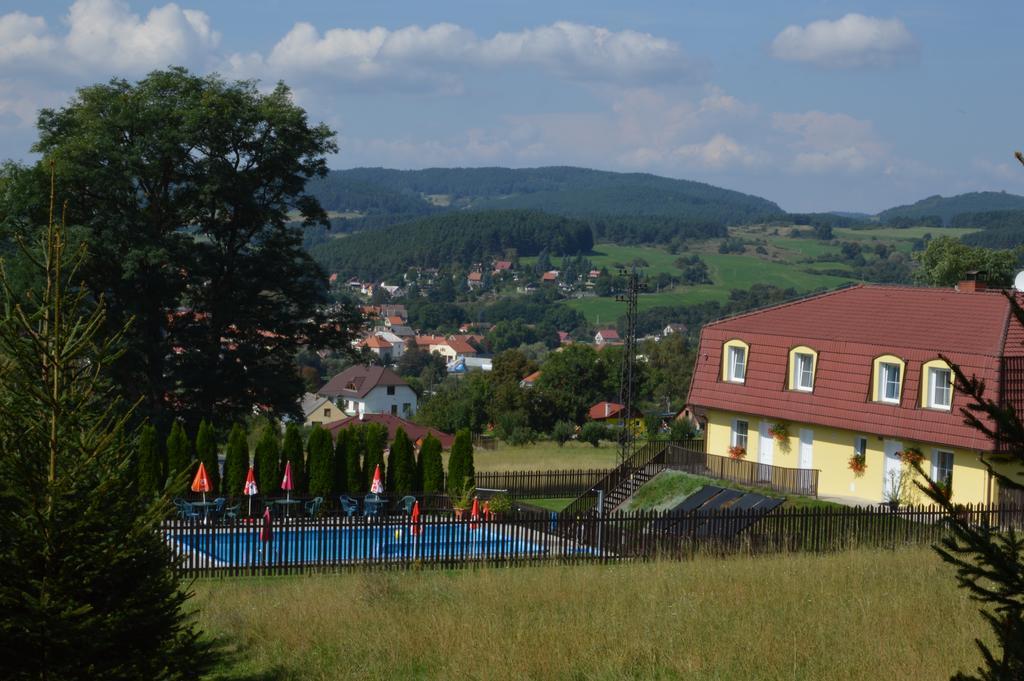 Penzion Kamejk Kamyk nad Vltavou Luaran gambar